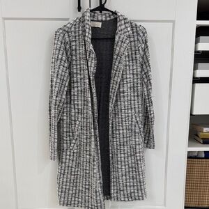 MELLODAY Black and White Textured Cardigan/Blazer Style